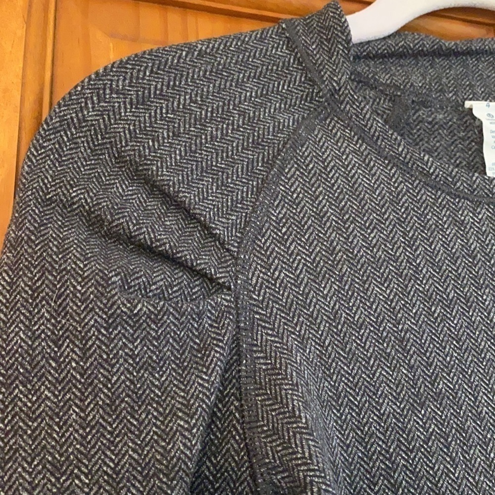 Lululemon Think Fast Long Sleeve Athletic Pullover - Picture 3 of 7